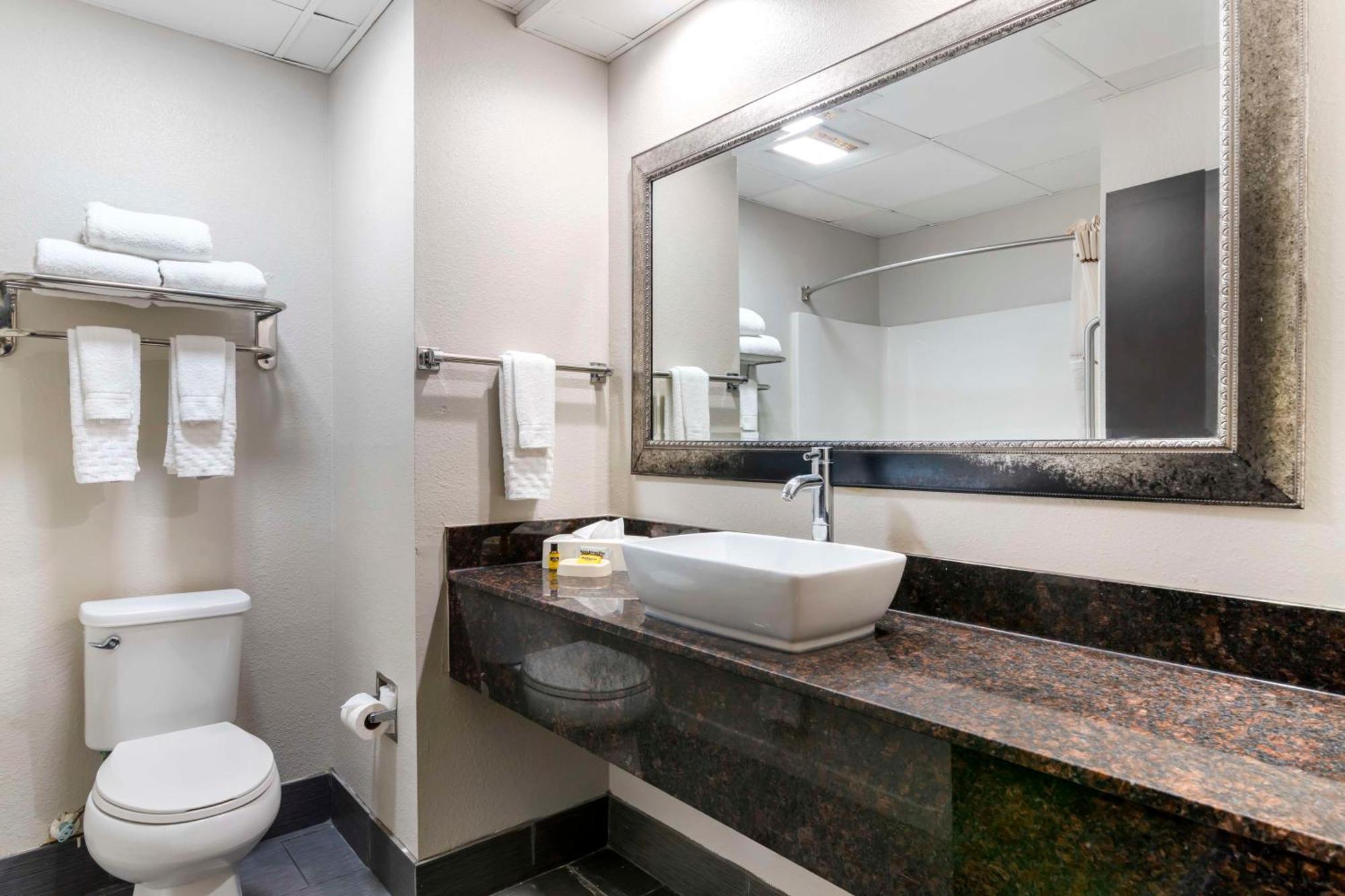 Best Western Savannah Airport Inn & Suites Pooler Eksteriør billede