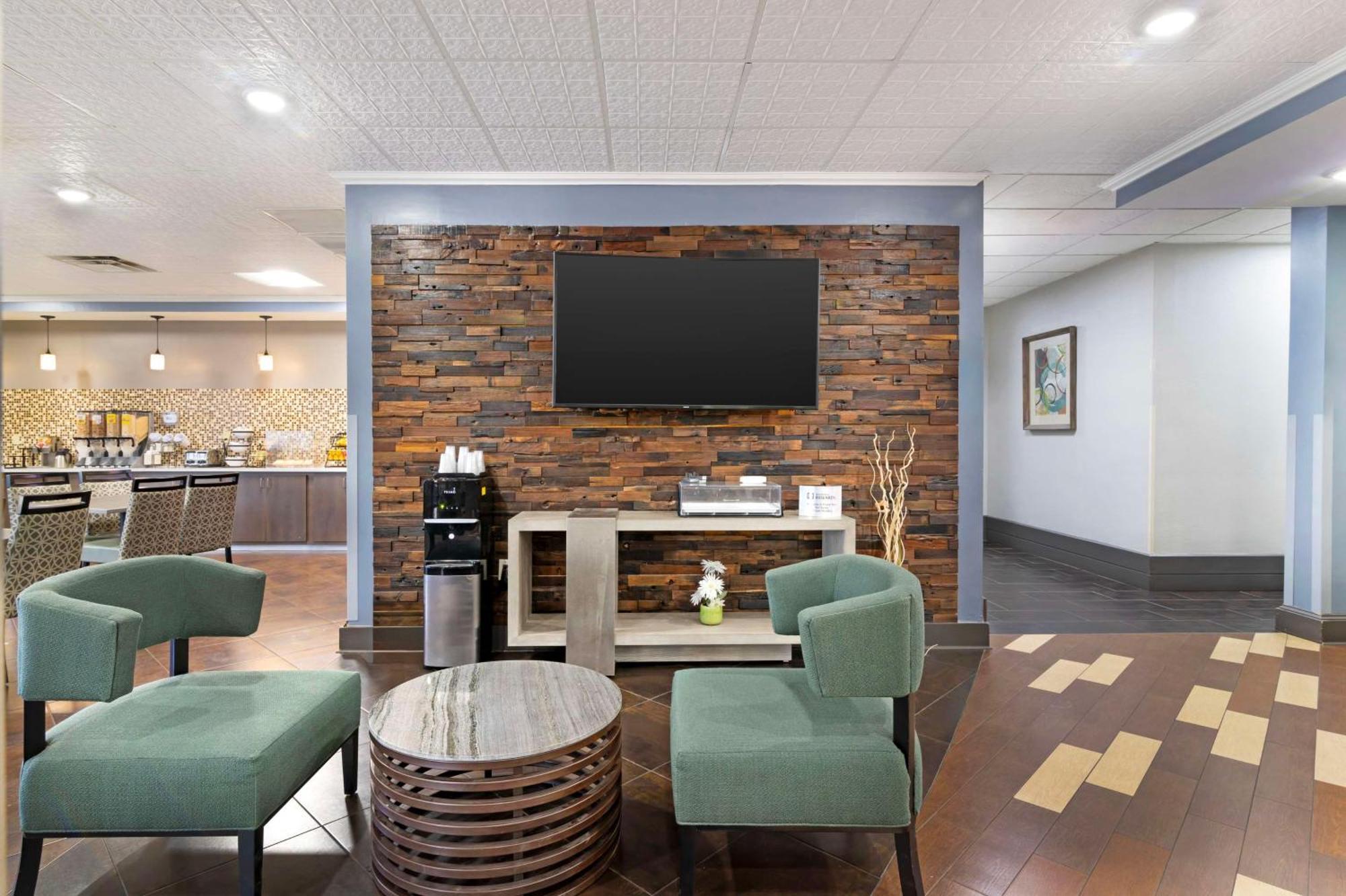 Best Western Savannah Airport Inn & Suites Pooler Eksteriør billede
