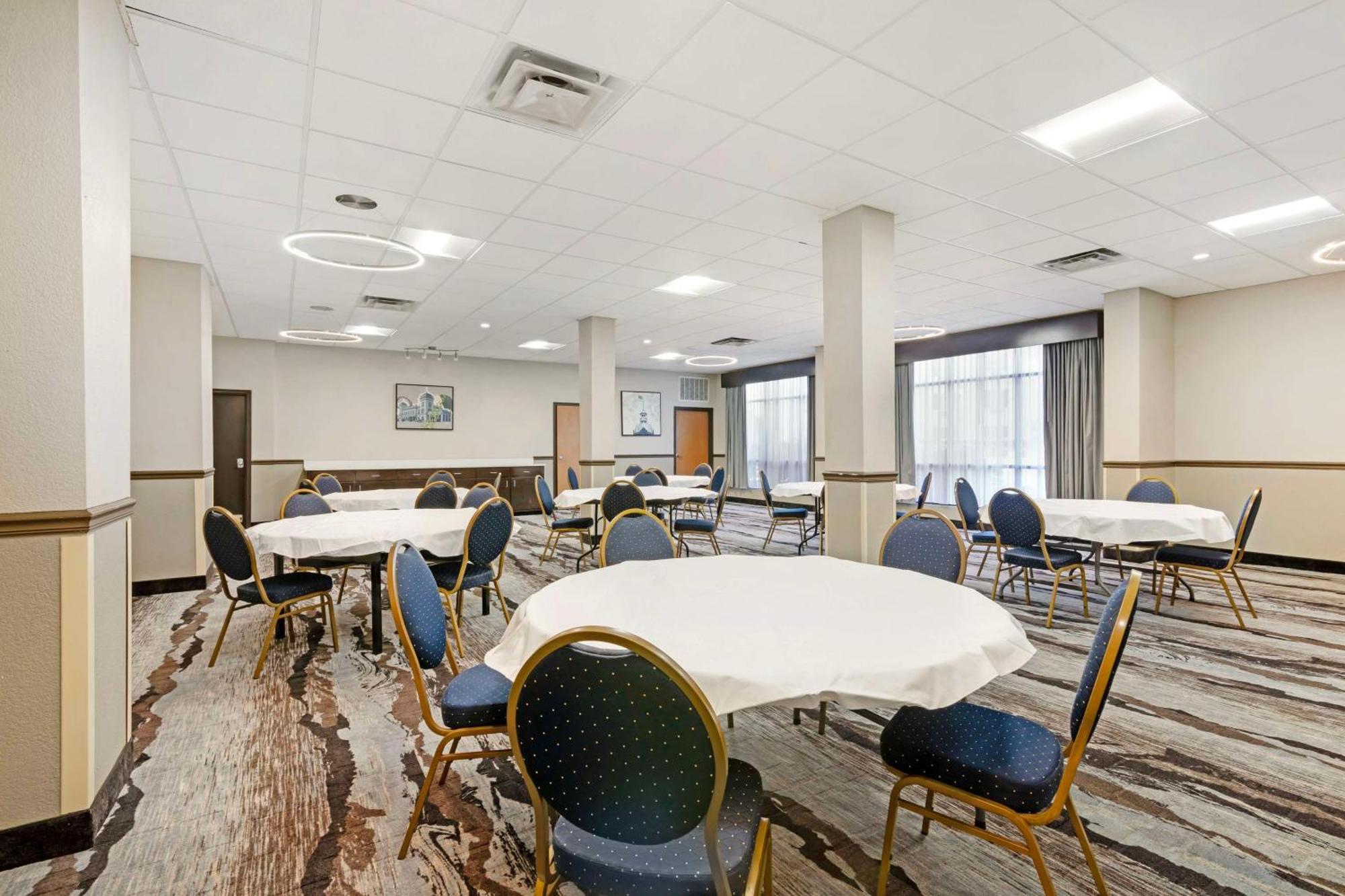 Best Western Savannah Airport Inn & Suites Pooler Eksteriør billede
