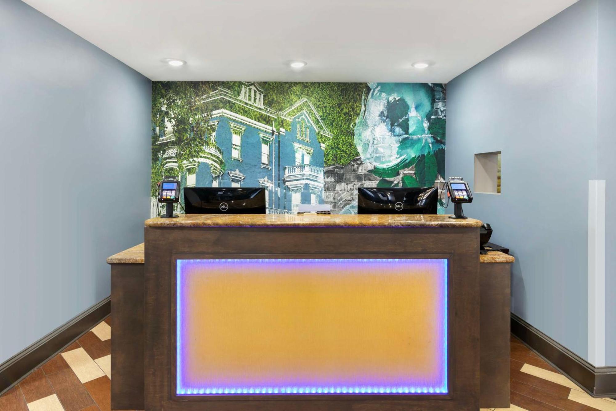 Best Western Savannah Airport Inn & Suites Pooler Eksteriør billede